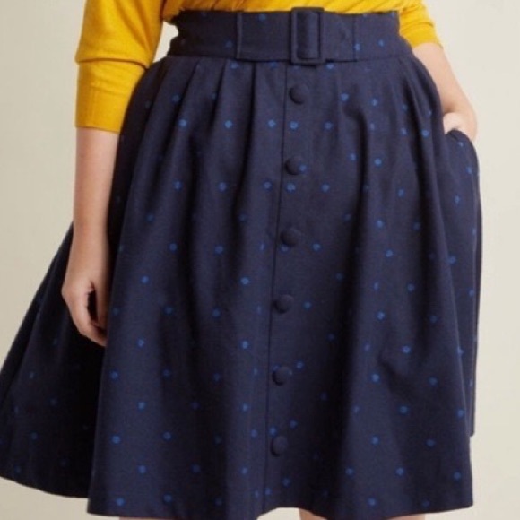 Modcloth Intern of Fate Polka Dot Skirt in Blue - Picture 3 of 7